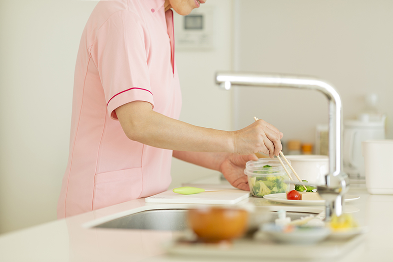 食事などの調理介助